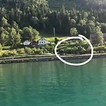 Semesterbostad In Oppstryn *
