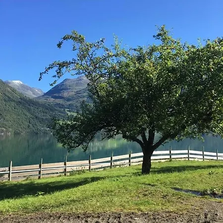 In Oppstryn * Stryn