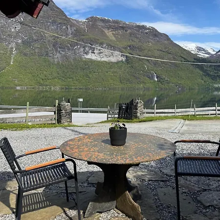 In Oppstryn