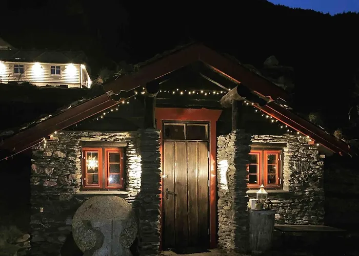 In Oppstryn Hébergement de vacances *